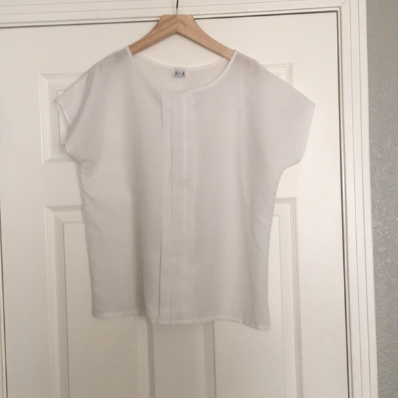 white fancy shirt - Picture 1 of 5